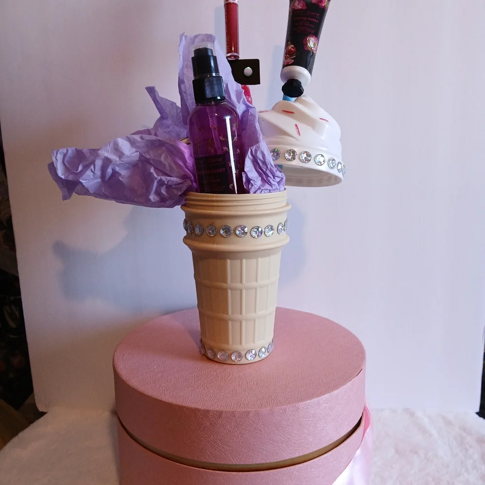 Ice Cream Cone Nicole Miller, BJ Celebration Concept/Gift Set